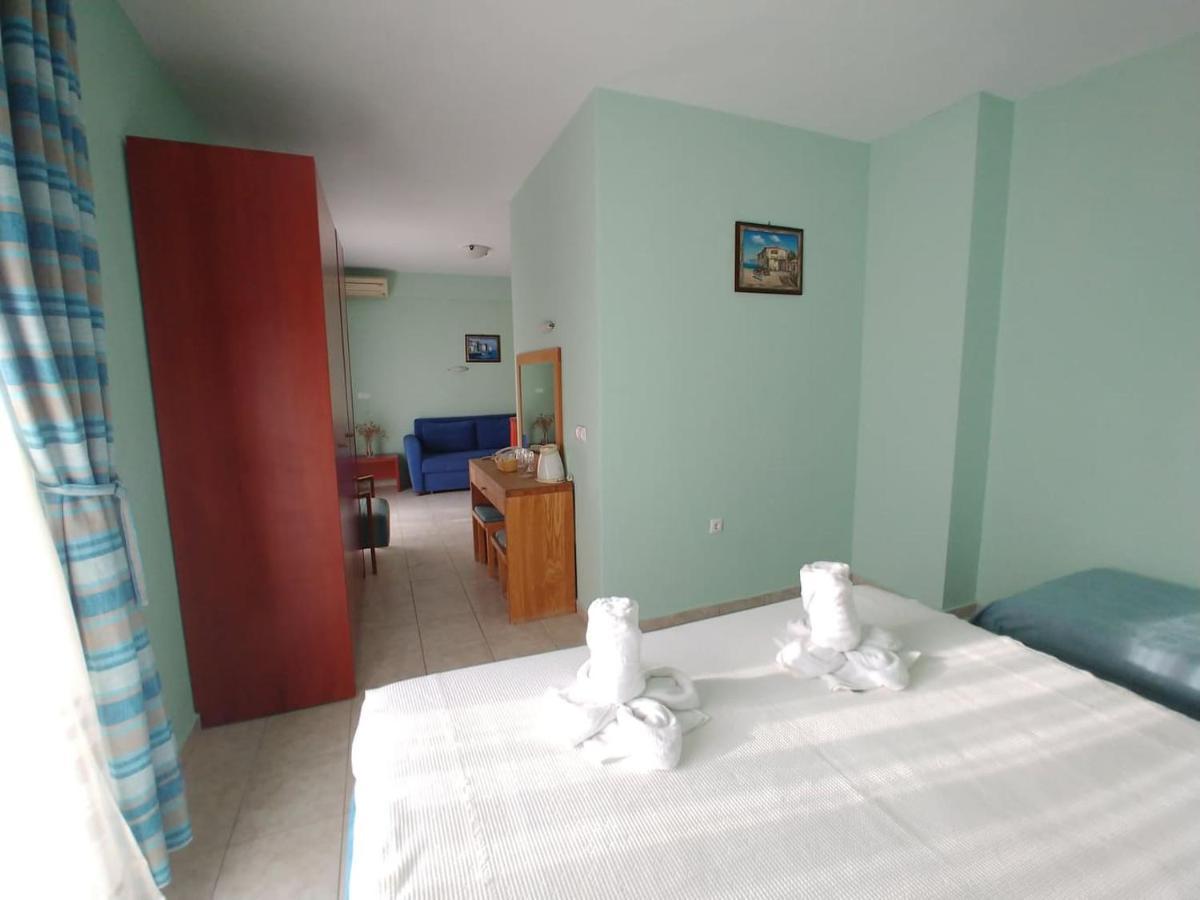 Porto Vistonis Hotel Lagos Ngoại thất bức ảnh