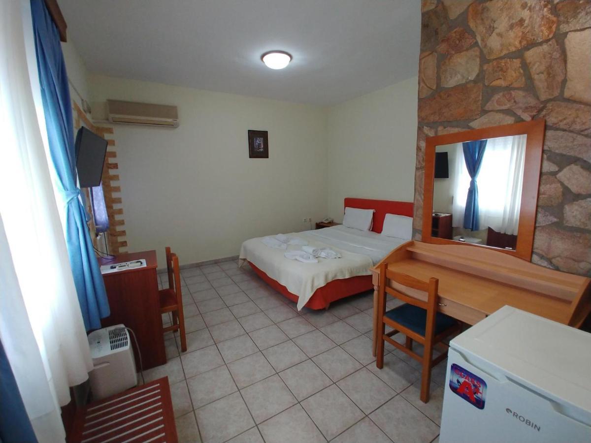 Porto Vistonis Hotel Lagos Ngoại thất bức ảnh