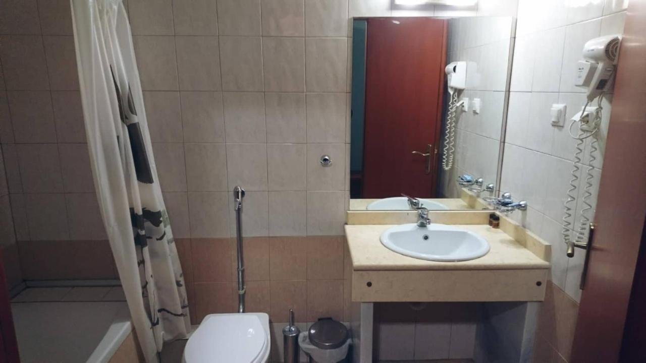 Porto Vistonis Hotel Lagos Ngoại thất bức ảnh